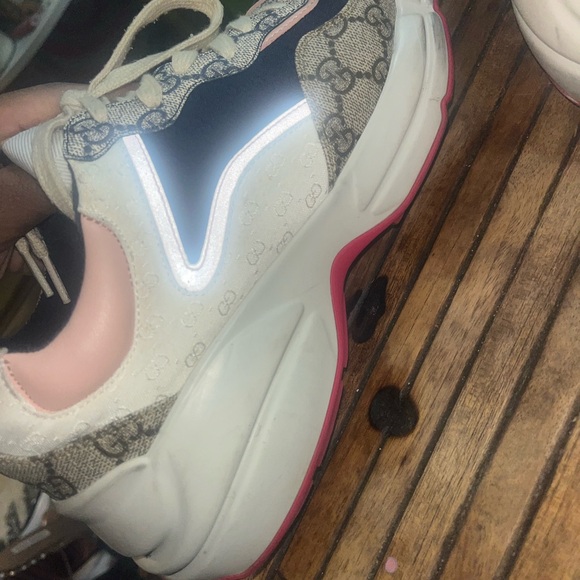 Gucci women’s sneakers - Picture 9 of 10